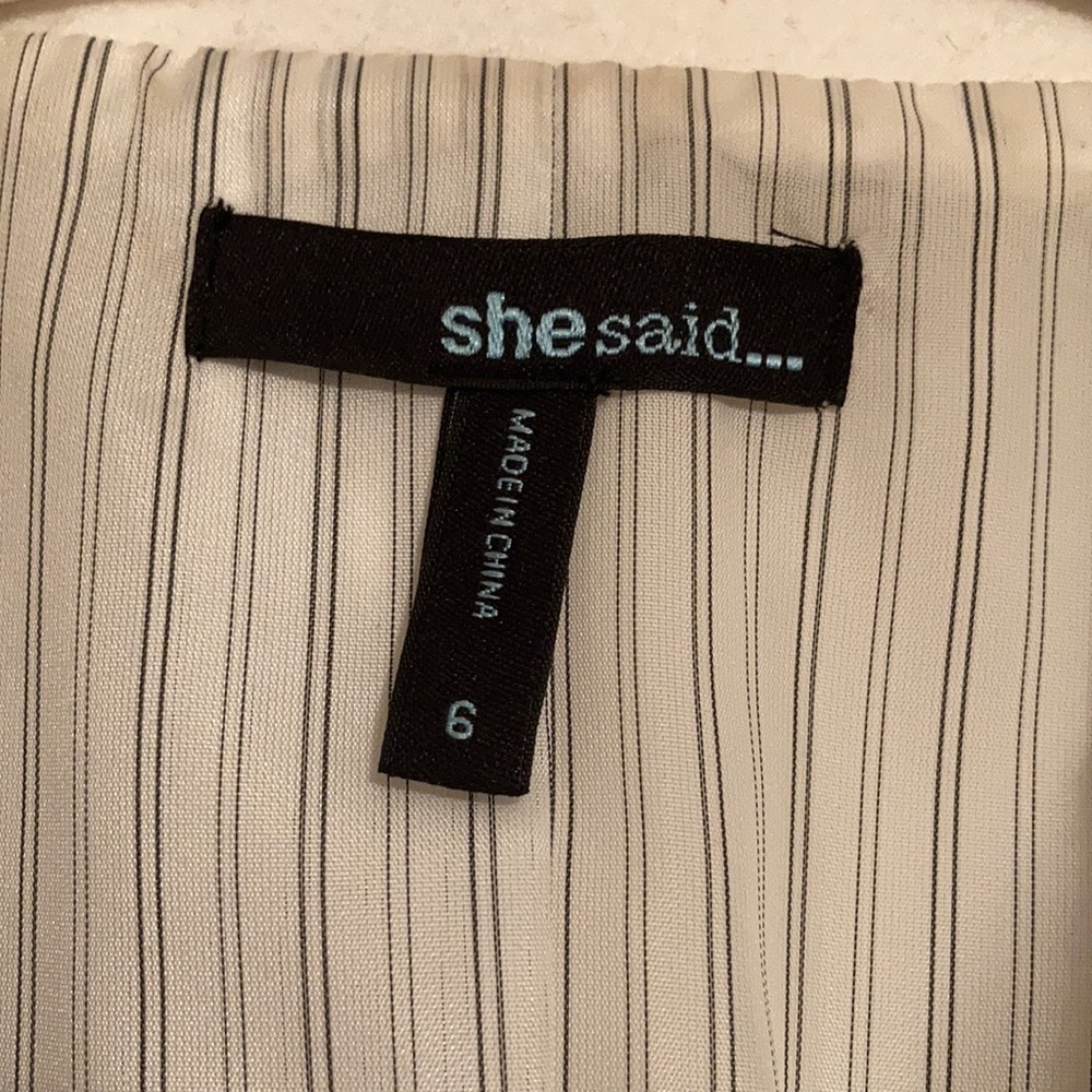 She Said… White Fitted Tuxedo-Like Suit Jacket - Picture 5 of 5